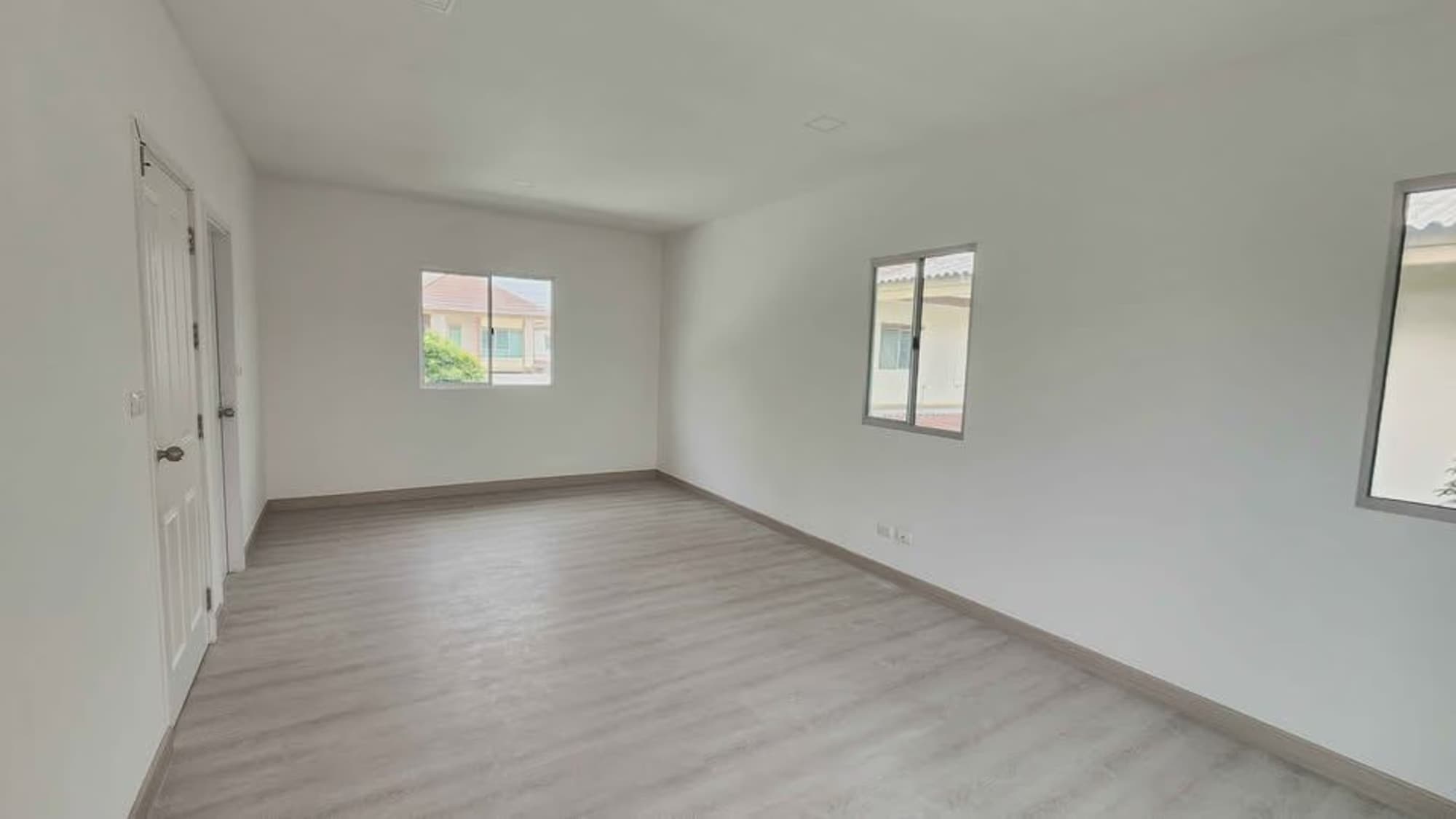 3 Bedroom House - Image 8