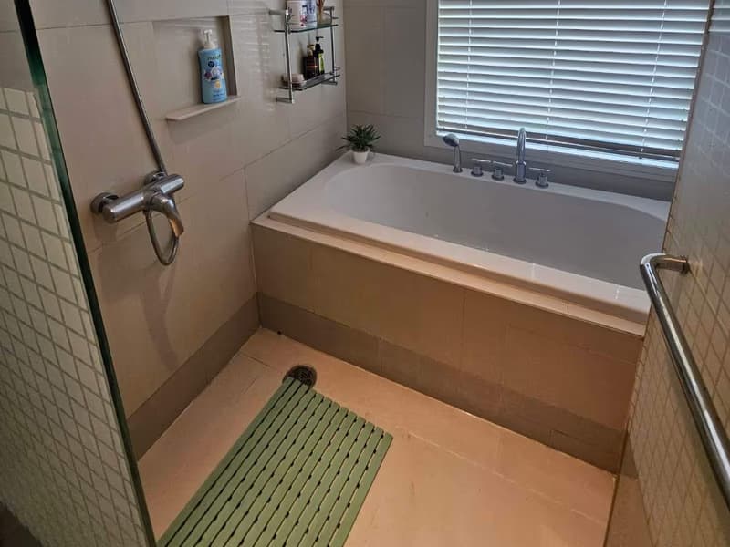 2 Bed Condo for Rent in Ratchathewi
