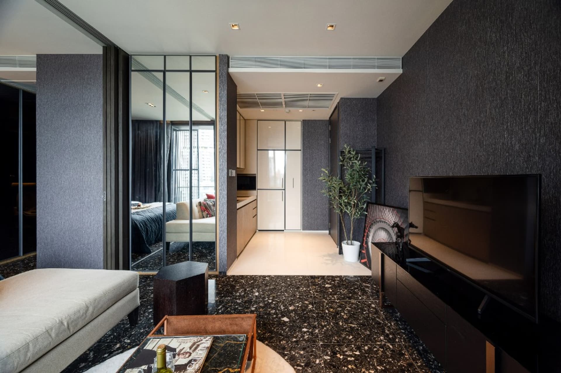 1 Bed Condo for Sale in Khlong Toei - Image 4