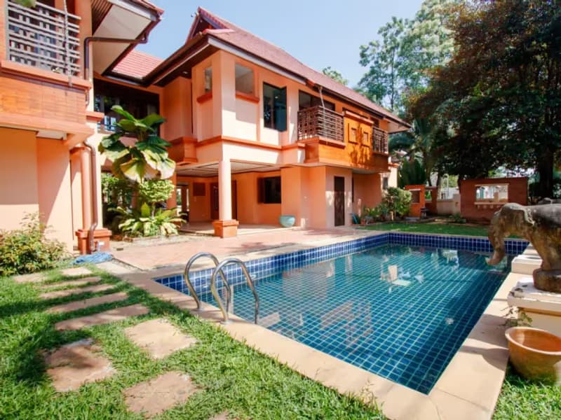 4 Bedroom House
