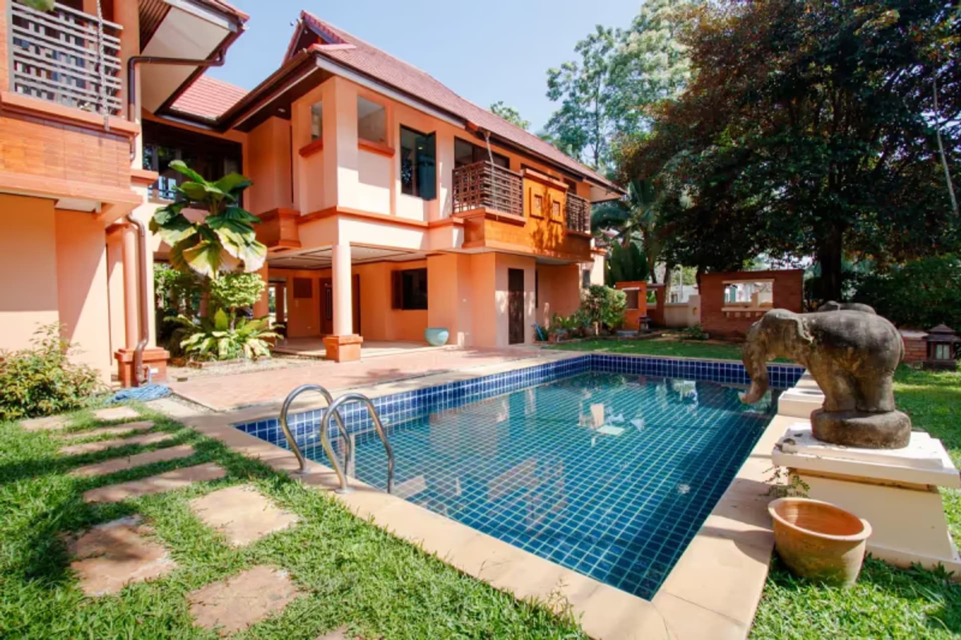 4 Bedroom House - Image 7