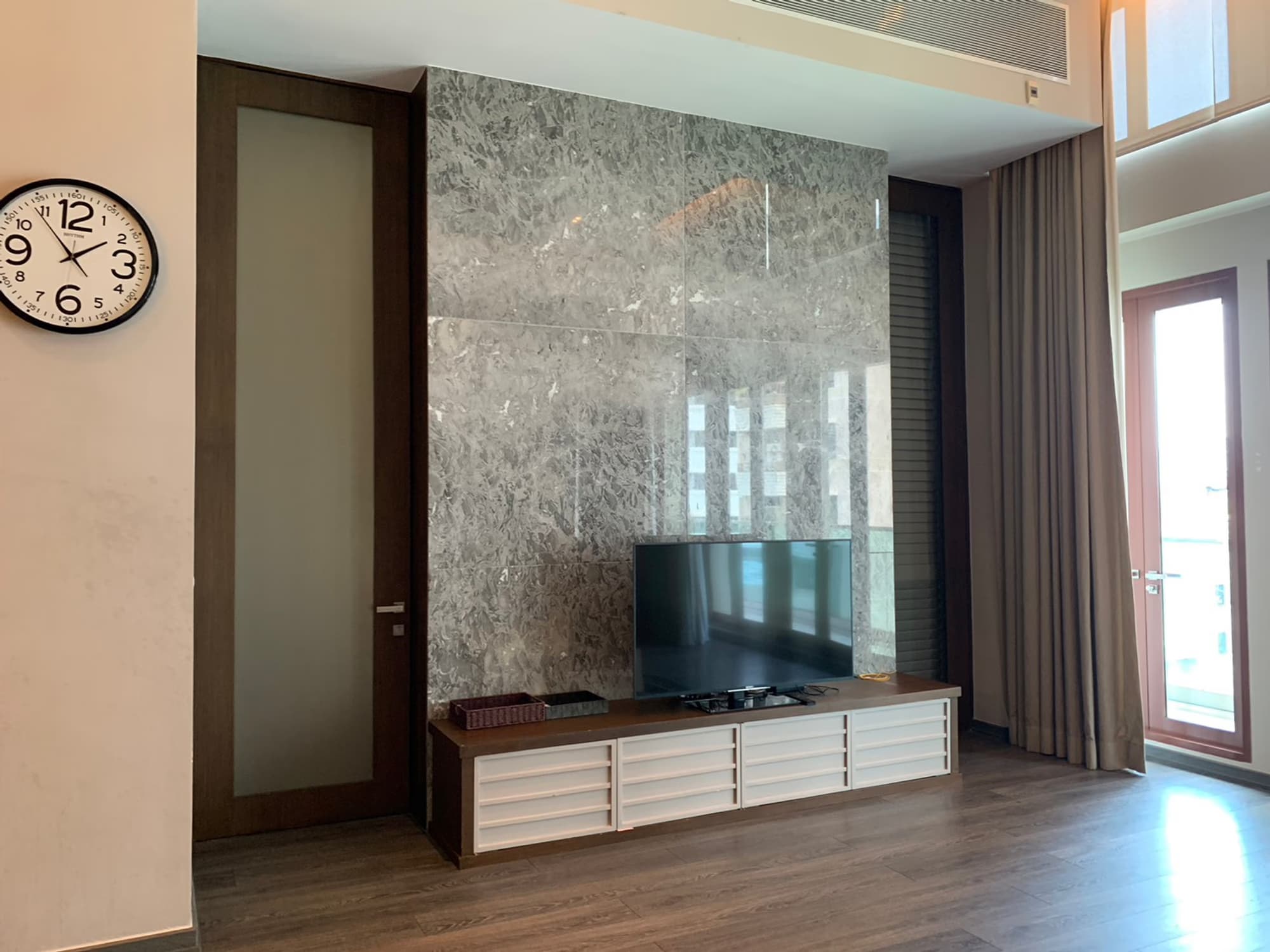 Condo for Rent at The Crest Ruamrudee - Image 5