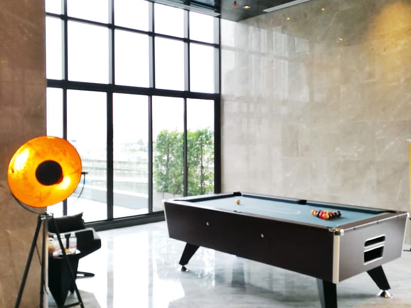 1 Bed Condo for Rent and Sale  Near Phra Ram 9 MRT
