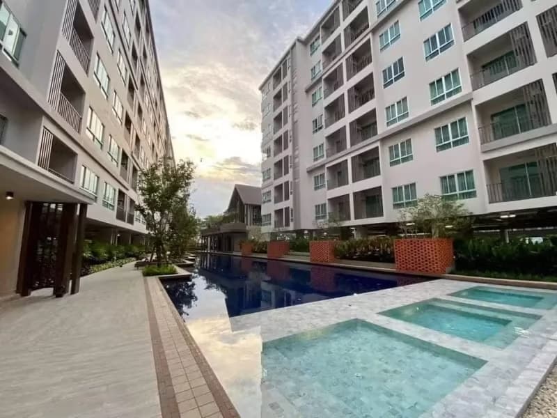 1 Bedroom Condo
