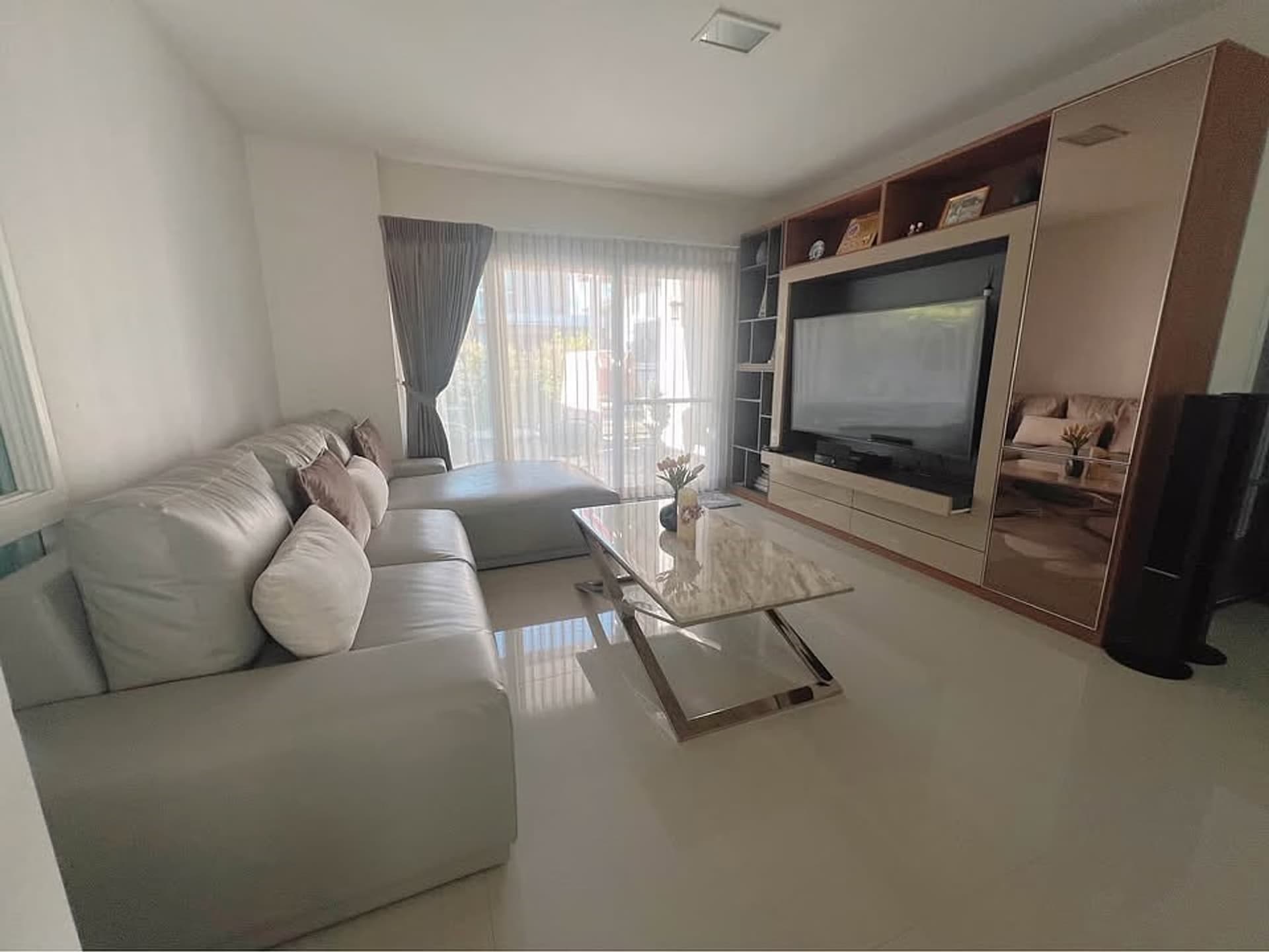3 Bed House for Rent in San Kamphaeng - Image 8