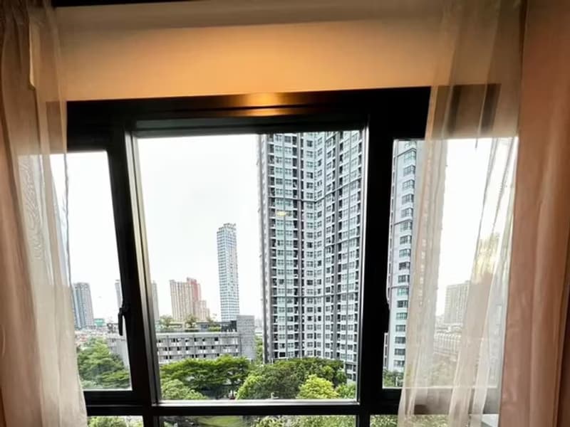 1 Bedroom Condo