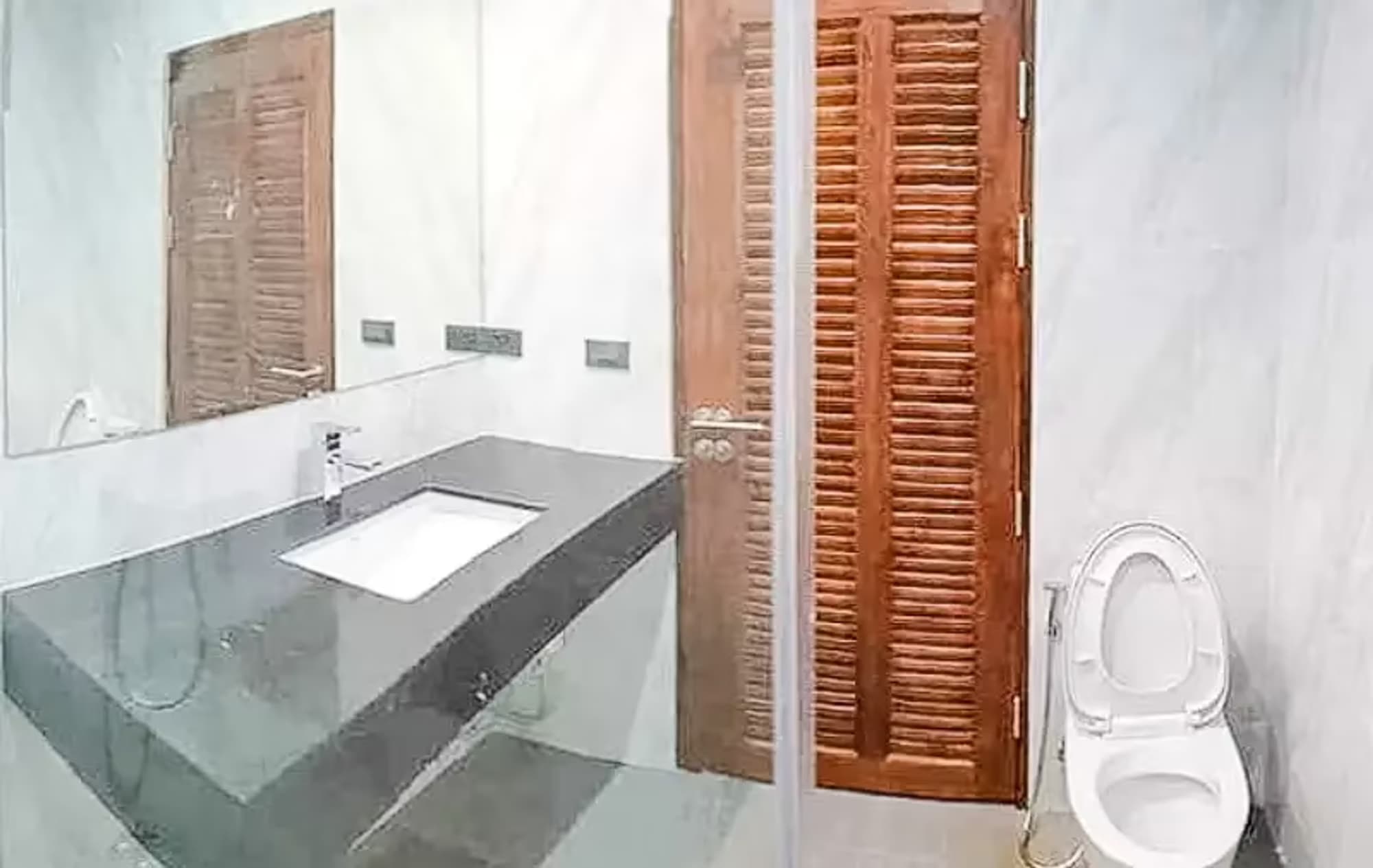 3 Bedroom House - Image 4