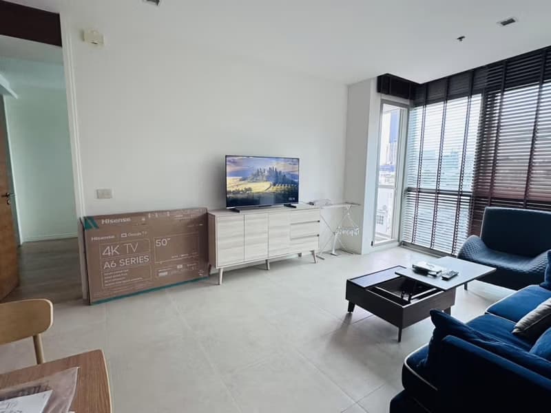 1 Bed Condo for Rent in Khlong San