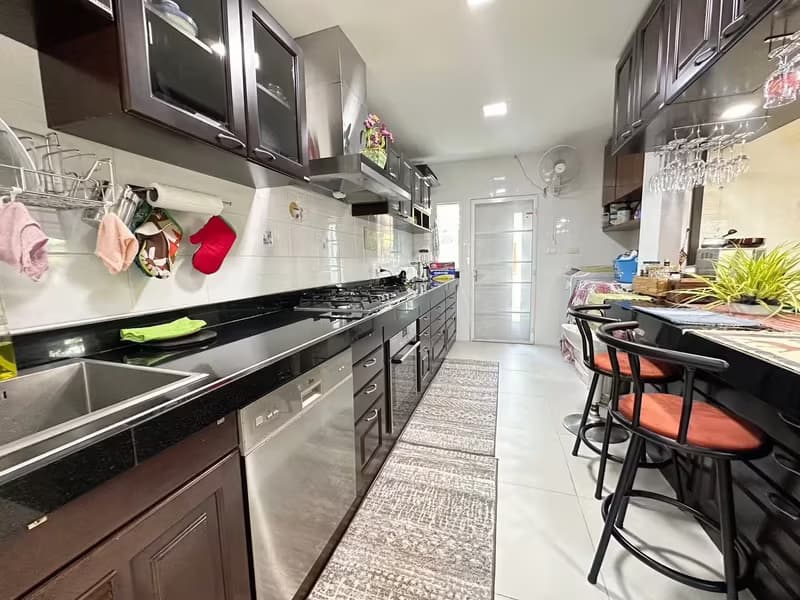 5 Bedroom House  for rent/sale at Siwalee Lake View