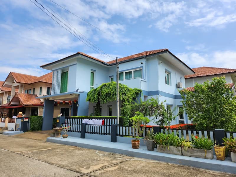 4 Bed House for Rent and Sale in San Kamphaeng
