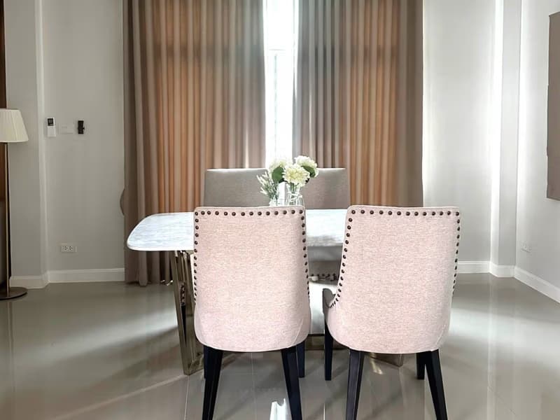 4 Bed House for Rent and Sale in San Kamphaeng