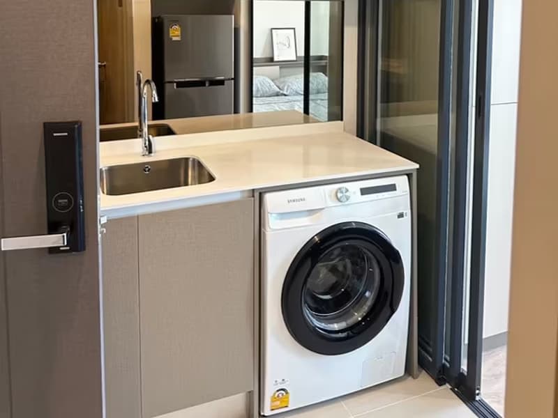 Condo for Rent at Ideo Rama 9 - Asoke
