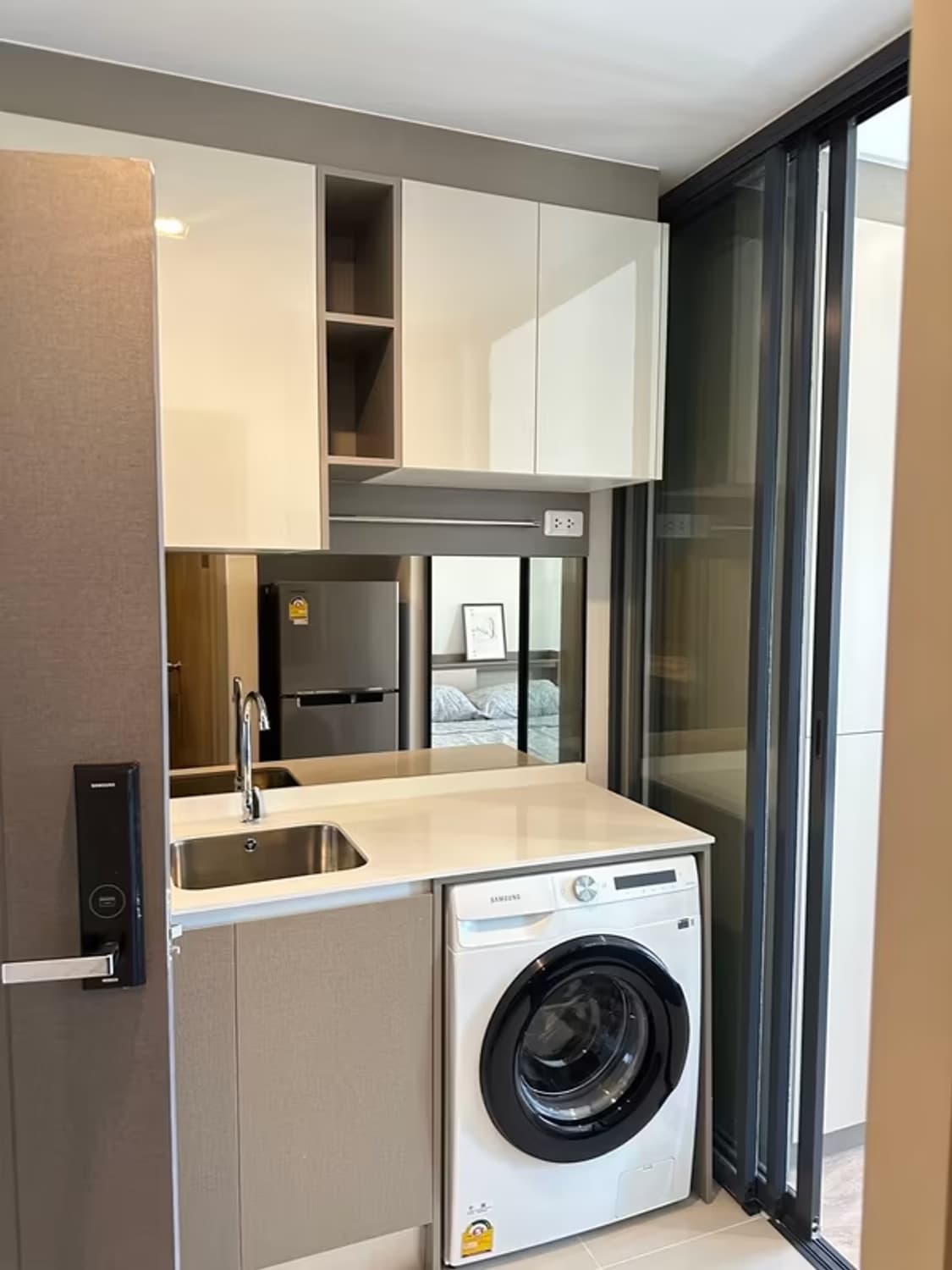 Condo for Rent at Ideo Rama 9 - Asoke - Image 8