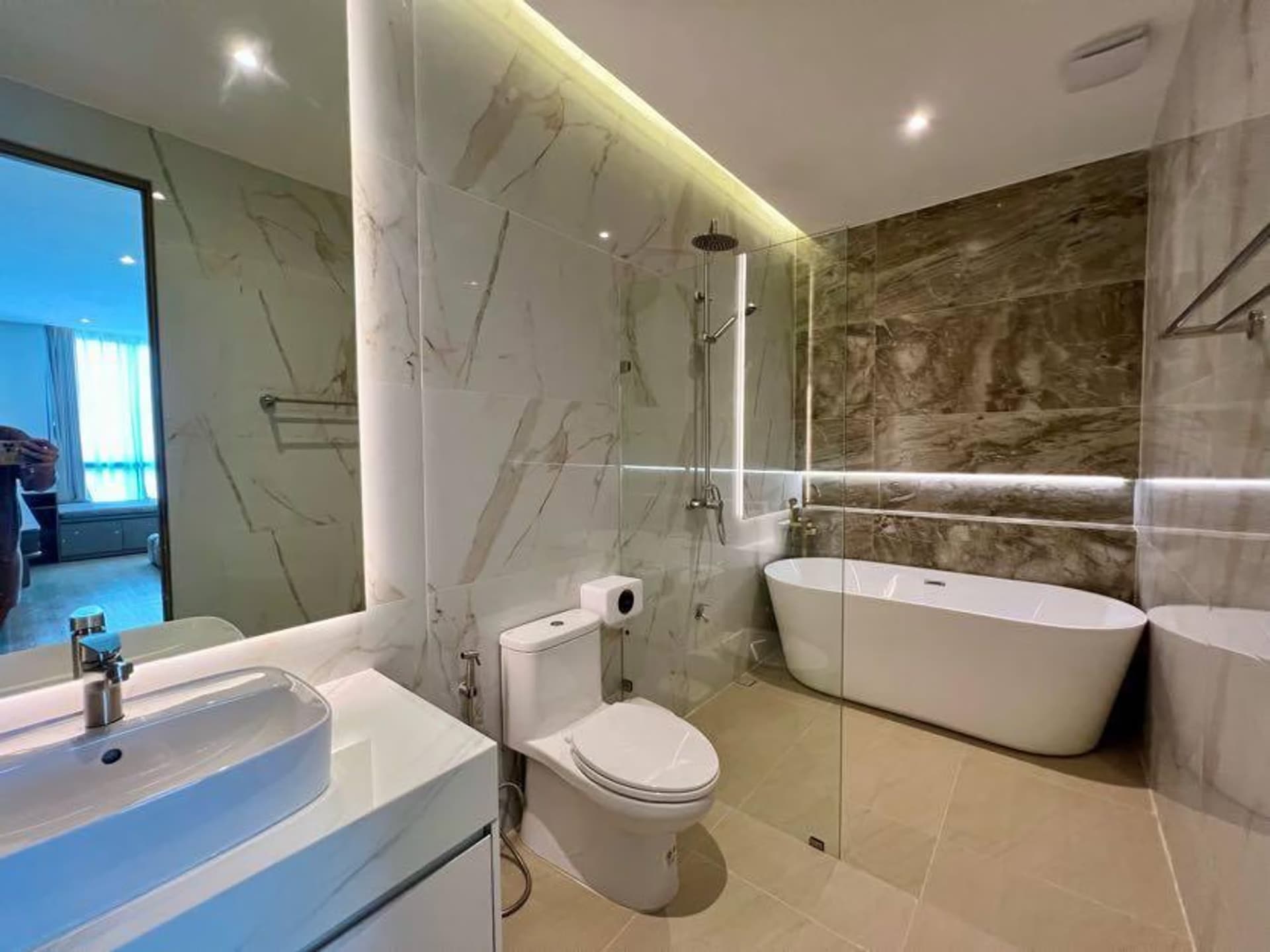 7 Bed House for Rent and Sale in Mueang Chiang Mai District - Image 12
