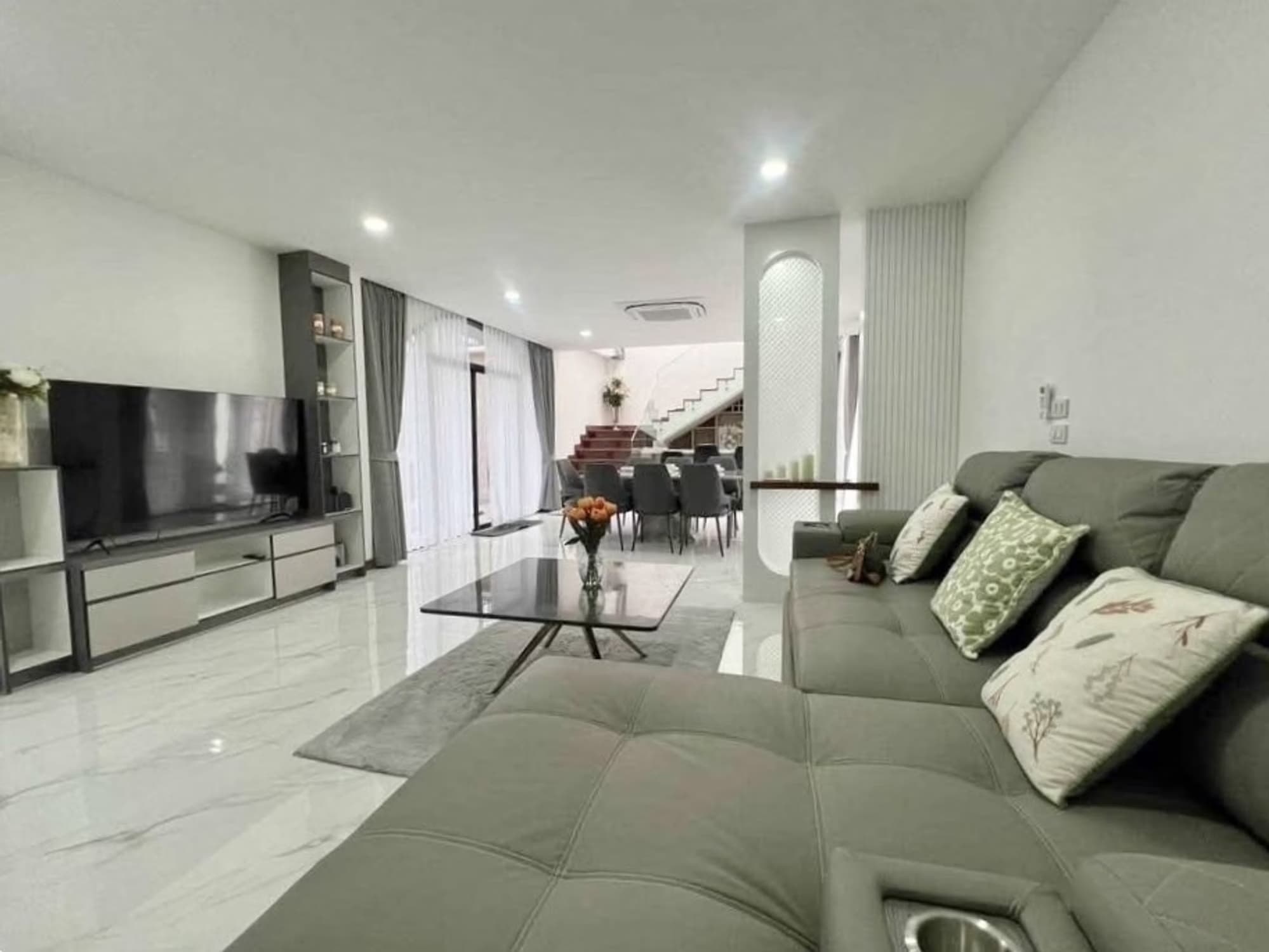 4 Bed House for Rent and Sale in Hang Dong District - Image 7