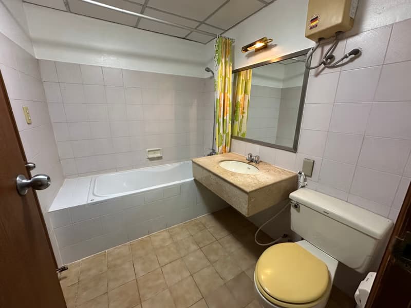 2 Bed Condo for Sale in Watthana