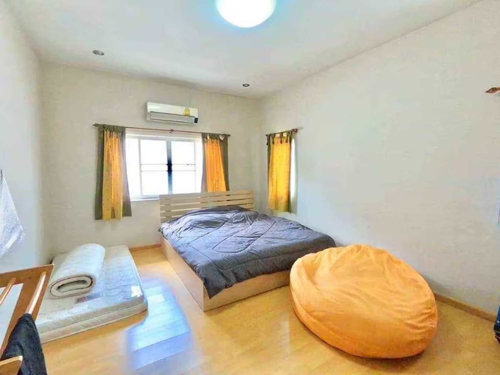  - Image 7