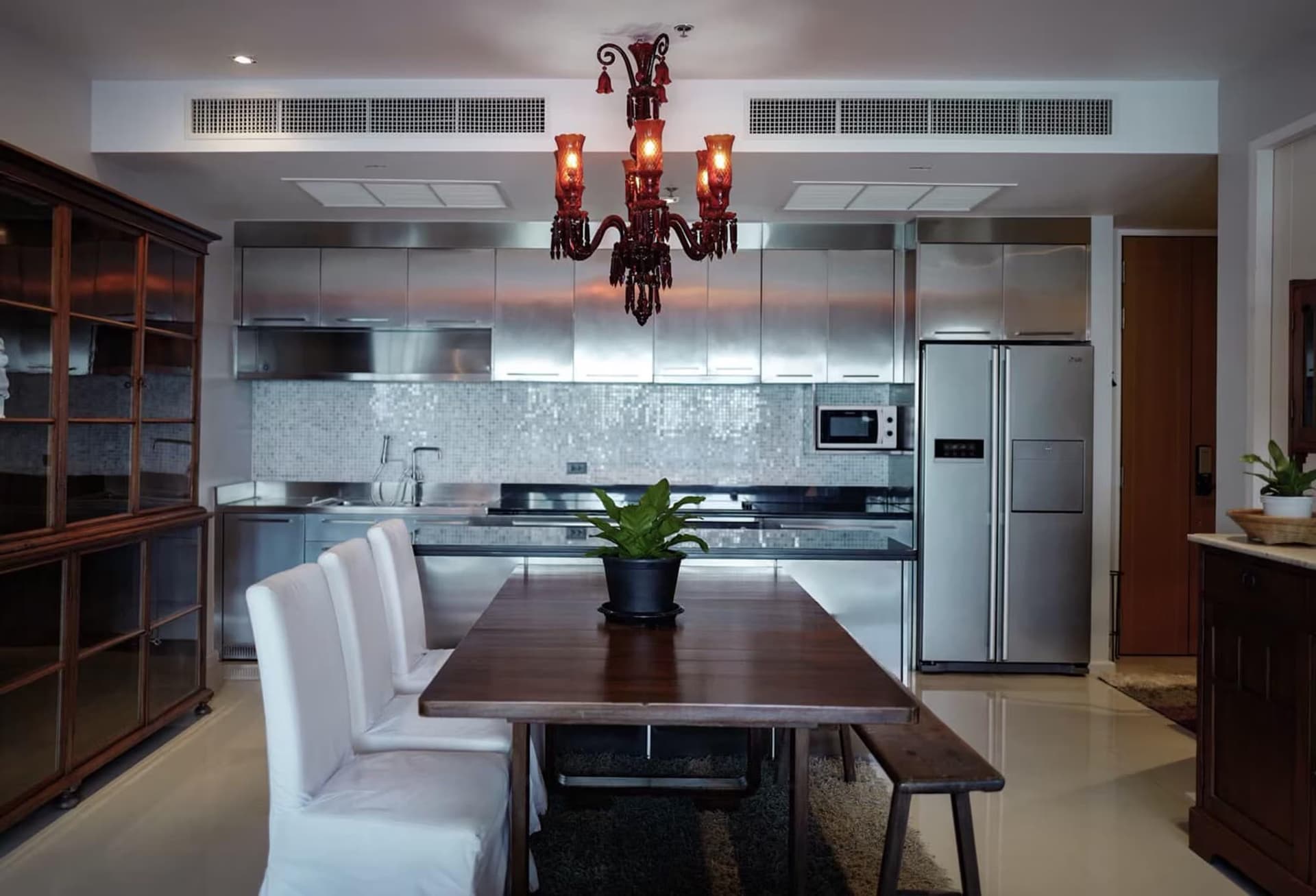   Royal Maneeya Executive Residence - Image 3