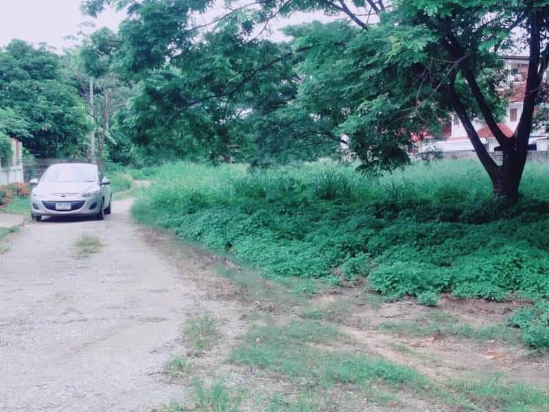 Code 1107 Large land in Santi Tham