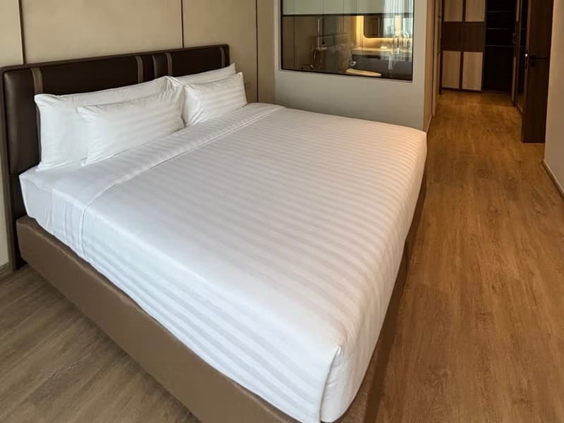 3 Bed Condo for Rent in Watthana