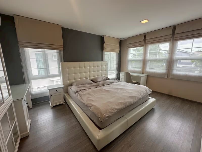 3 Bed House for Rent in Bang Phli