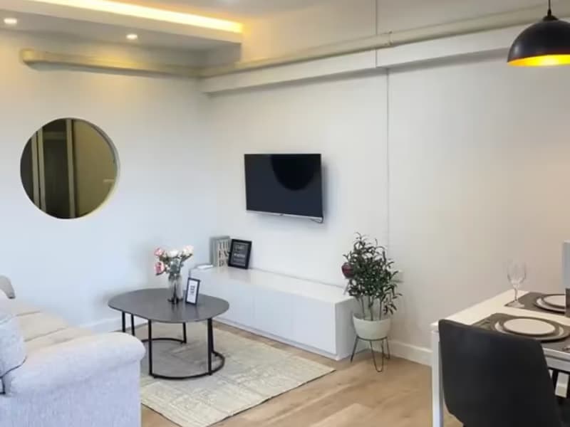 1 Bedroom Condo