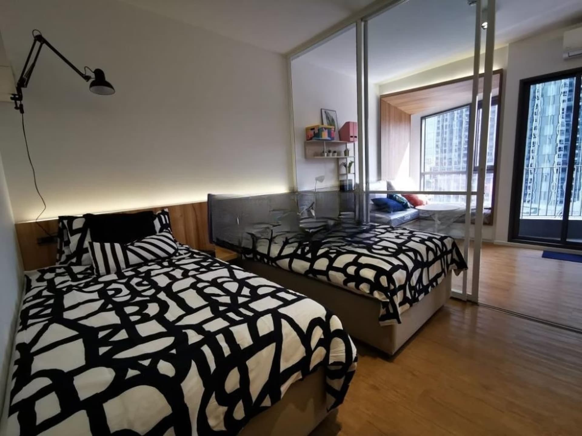 1 Bed Condo for Rent and Sale in Watthana - Image 1