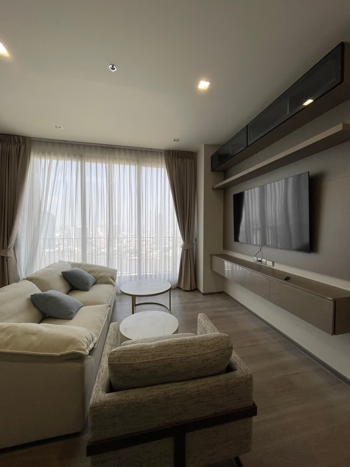 3 Bed Condo for Rent in Bang Kho Laem - Image 1