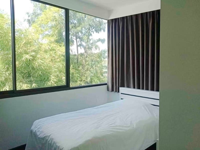 Condo for Sale at Boat Condo