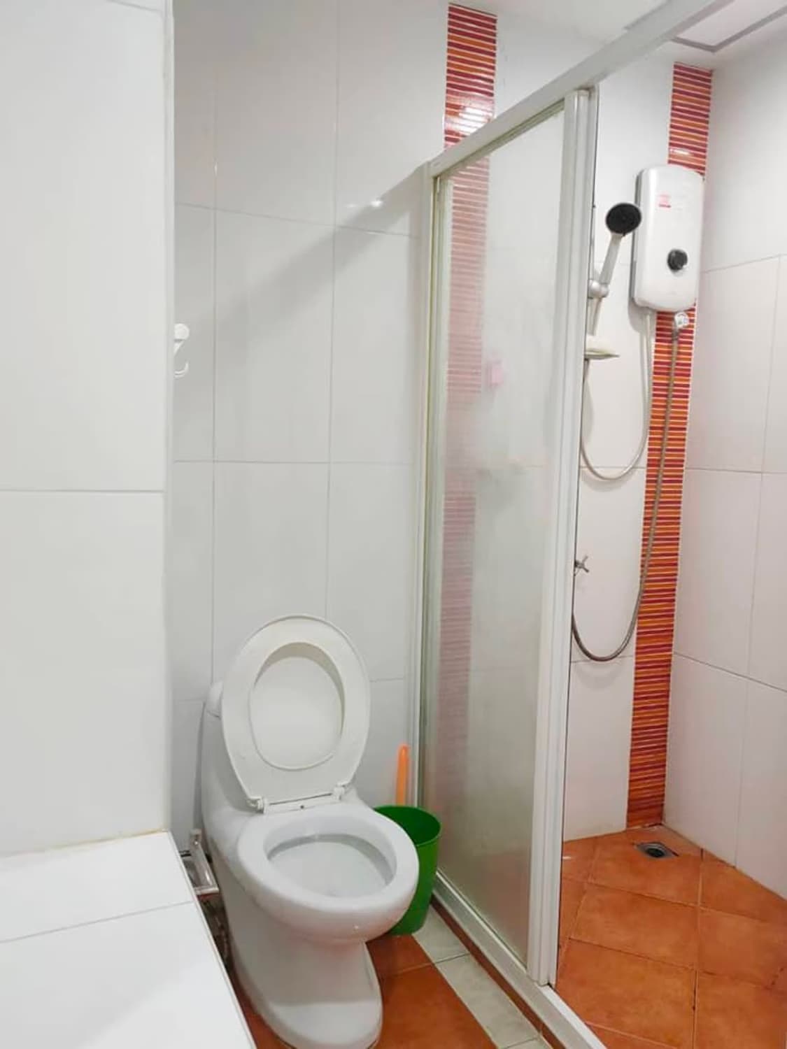 Condo for Rent, Sale at The Green 2 Condominium - Image 4