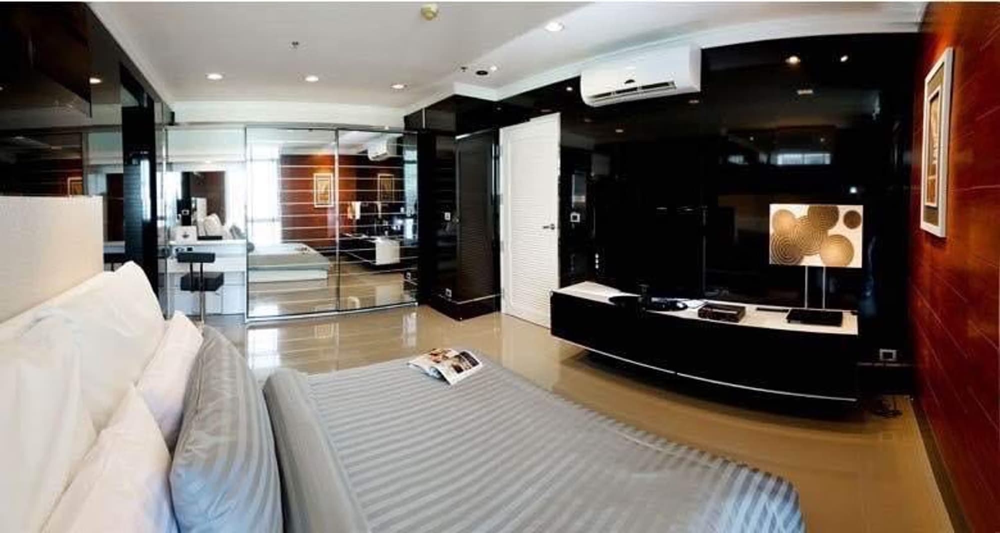 1 Bed Condo for Rent in Watthana - Image 4