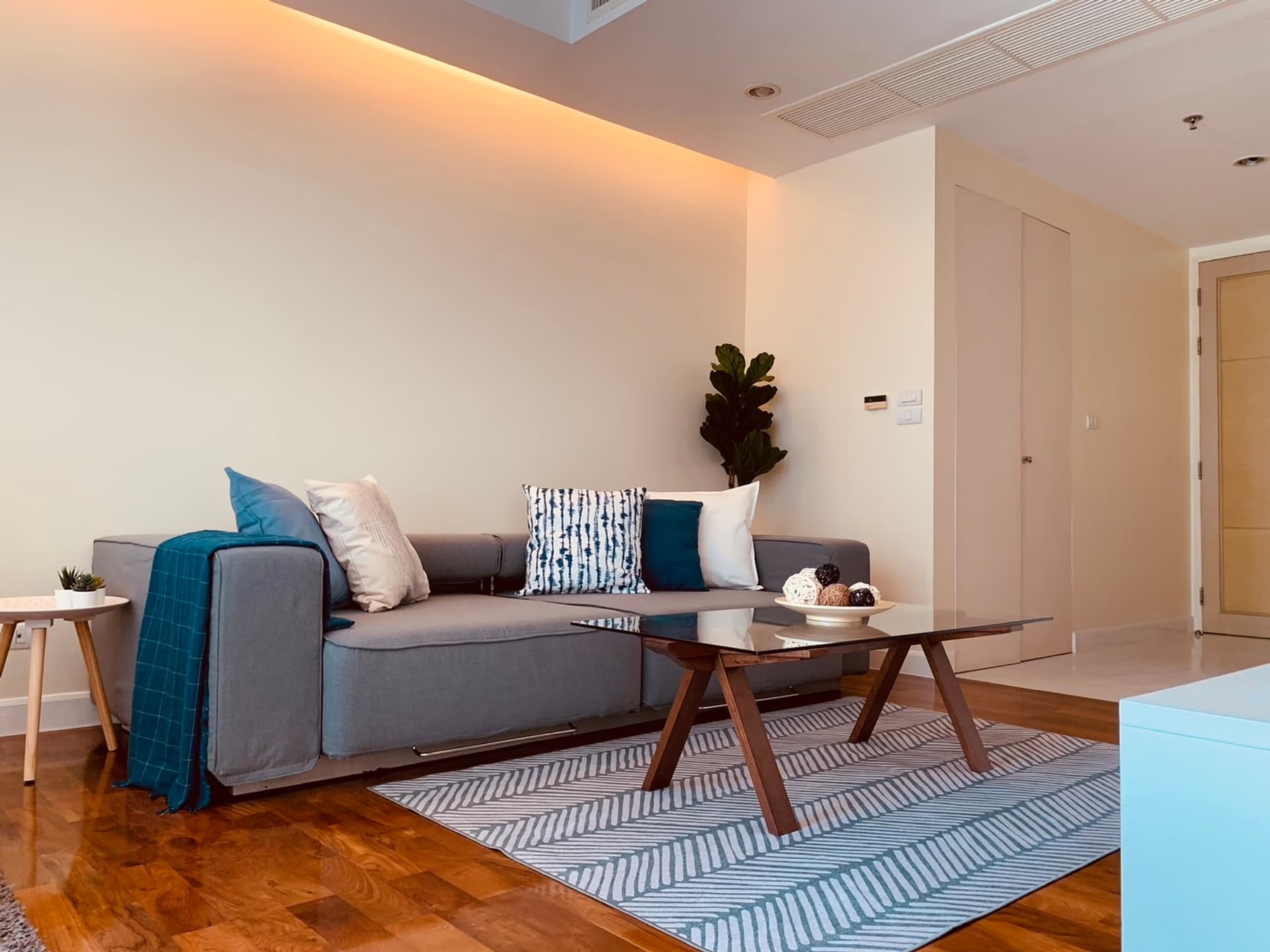 1 Bed Condo for Rent in Watthana - Image 2