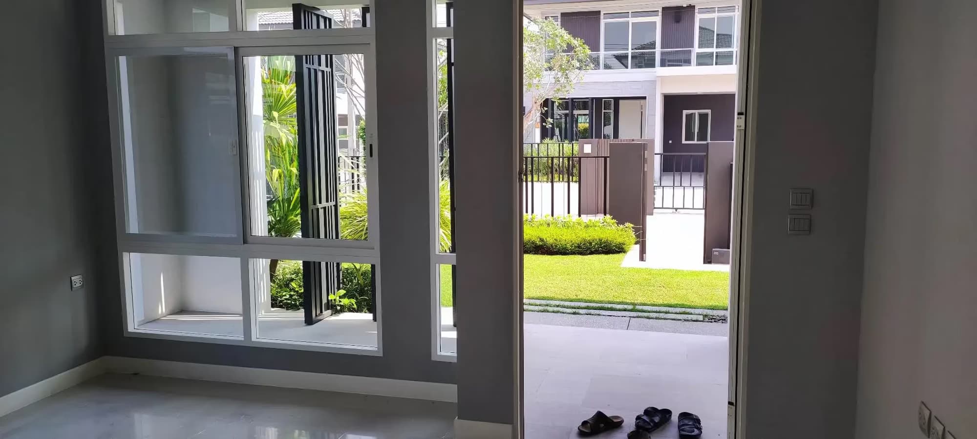 4 Bedroom House - Image 7