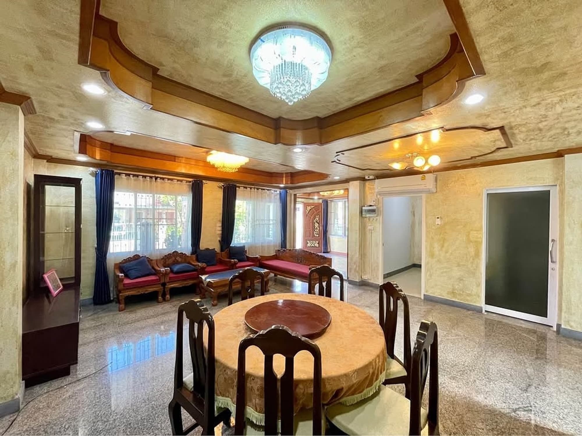 4 Bed House for Sale in Hang Dong - Image 2
