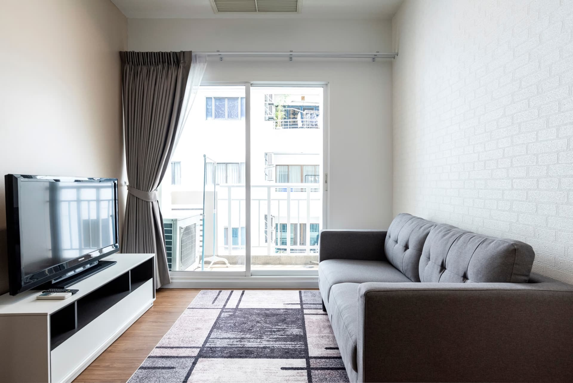 1 Bed Condo for Rent in Watthana - Image 1
