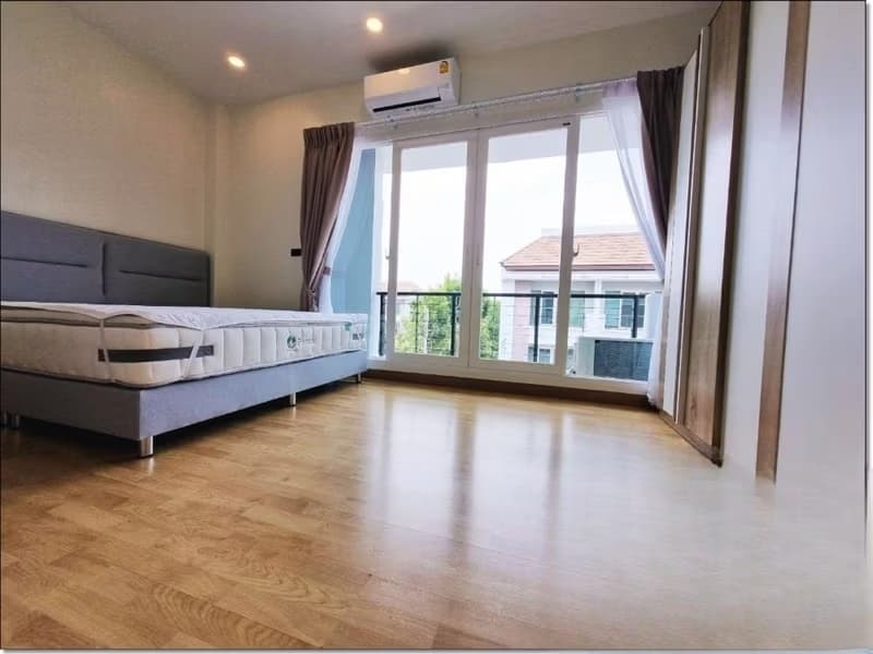 3 Bed Townhouse for Sale in Wang Thonglang