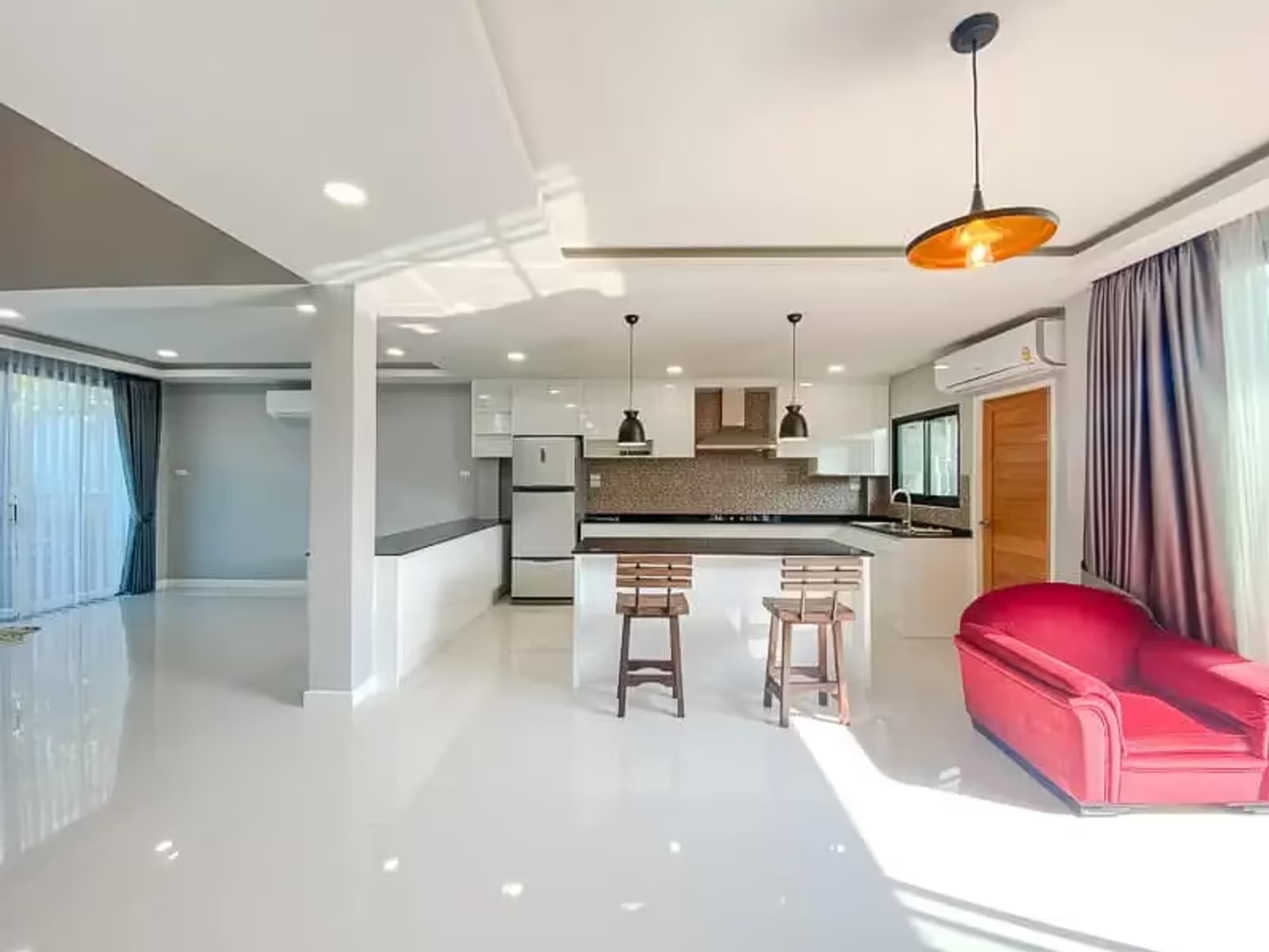 4 Bedroom House - Image 3