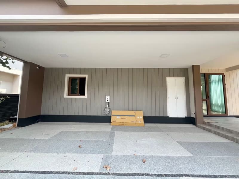 House for Rent in Hua Mak Bang Kapi.