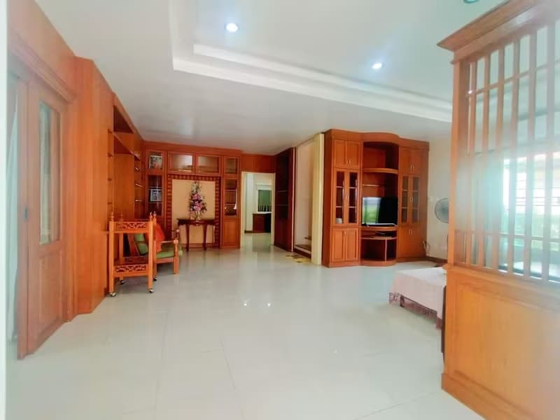 5 Bedroom Pool Villa in Rung Arun 3