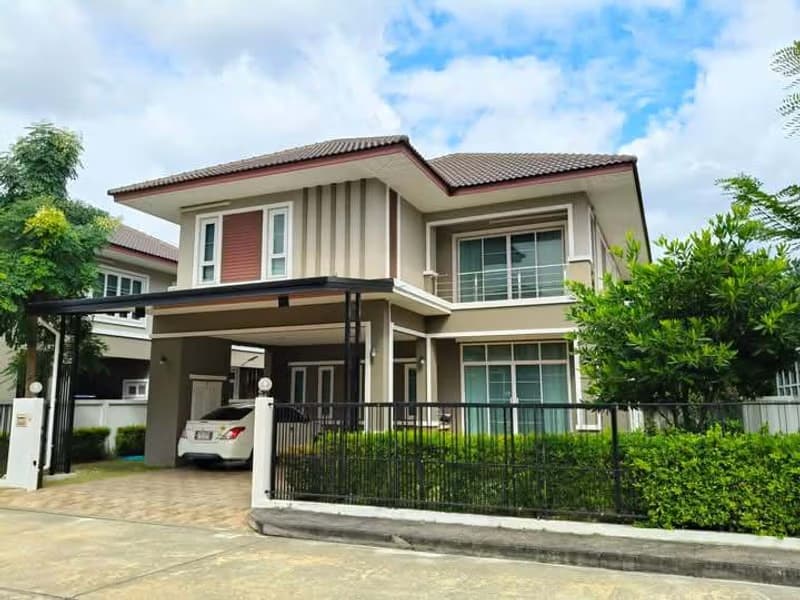 4 Bed House for Rent in San Kamphaeng