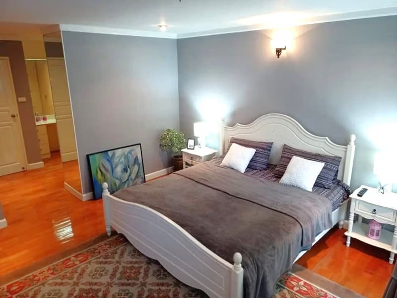 2 Bed Condo for Sale in Watthana