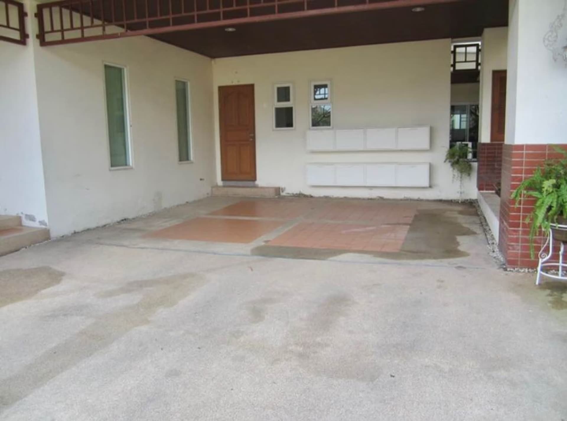 3 Bed Townhouse for Rent in Bang Na - Image 3