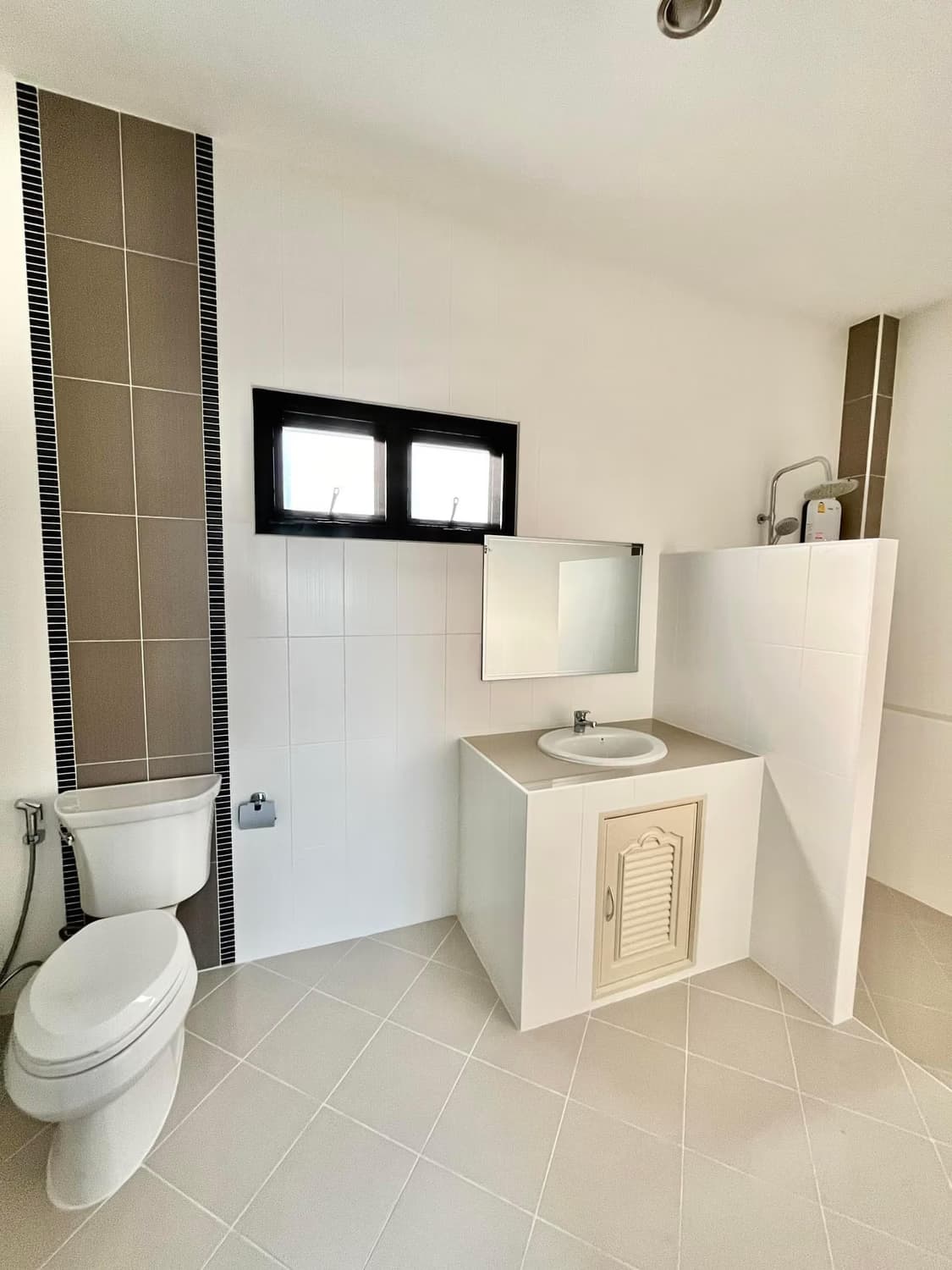 4 Bed House for Rent in Mueang Chiang Mai - Image 6