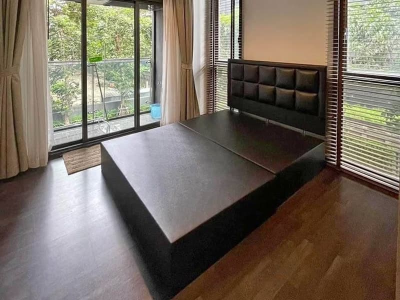 1 Bed Condo for Sale  Near Phra Ram 9 MRT