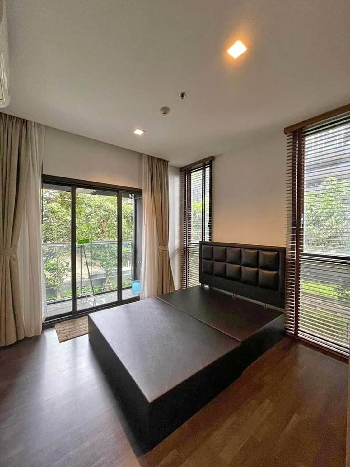 1 Bed Condo for Sale  Near Phra Ram 9 MRT - Image 3