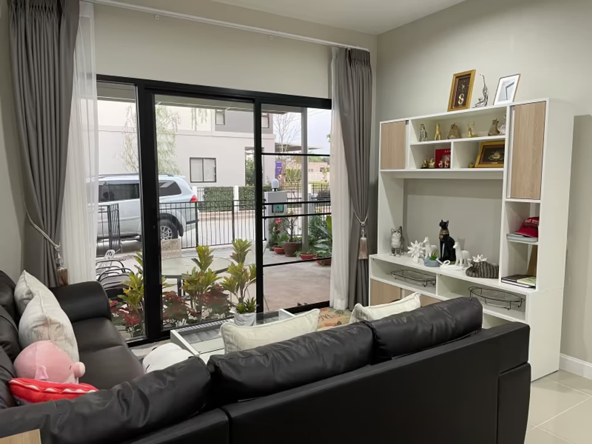 4 Bedroom House - Image 8