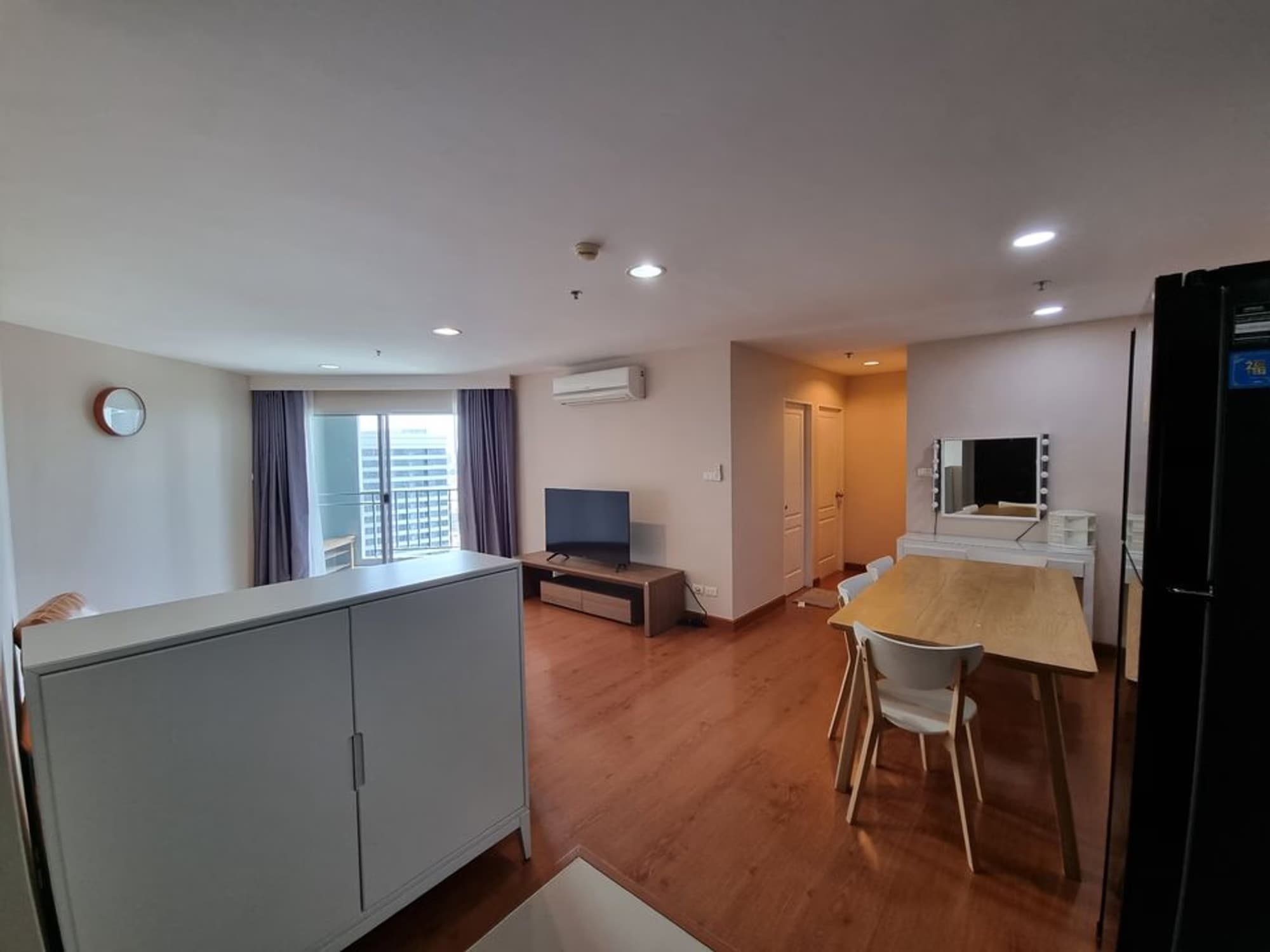 2 Bed Condo for Rent  Near Phra Ram 9 MRT - Image 3