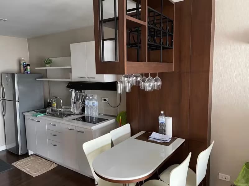 1 Bedroom Condo