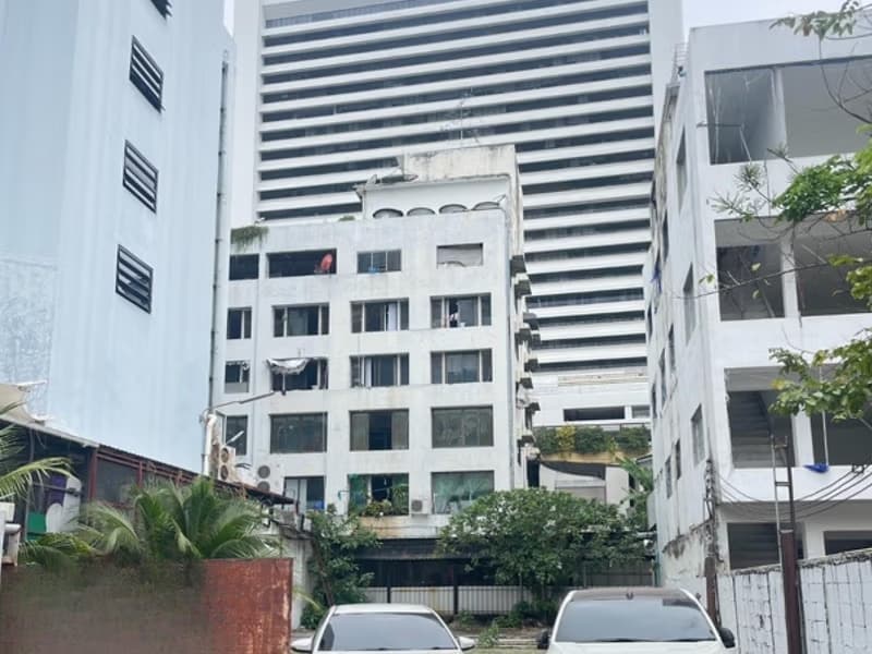 10 Bed Commercial for Rent in Bang Rak