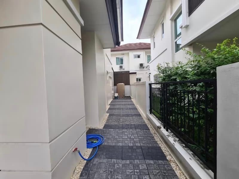 House for Sale at The Centro Onnut-Wongwaen